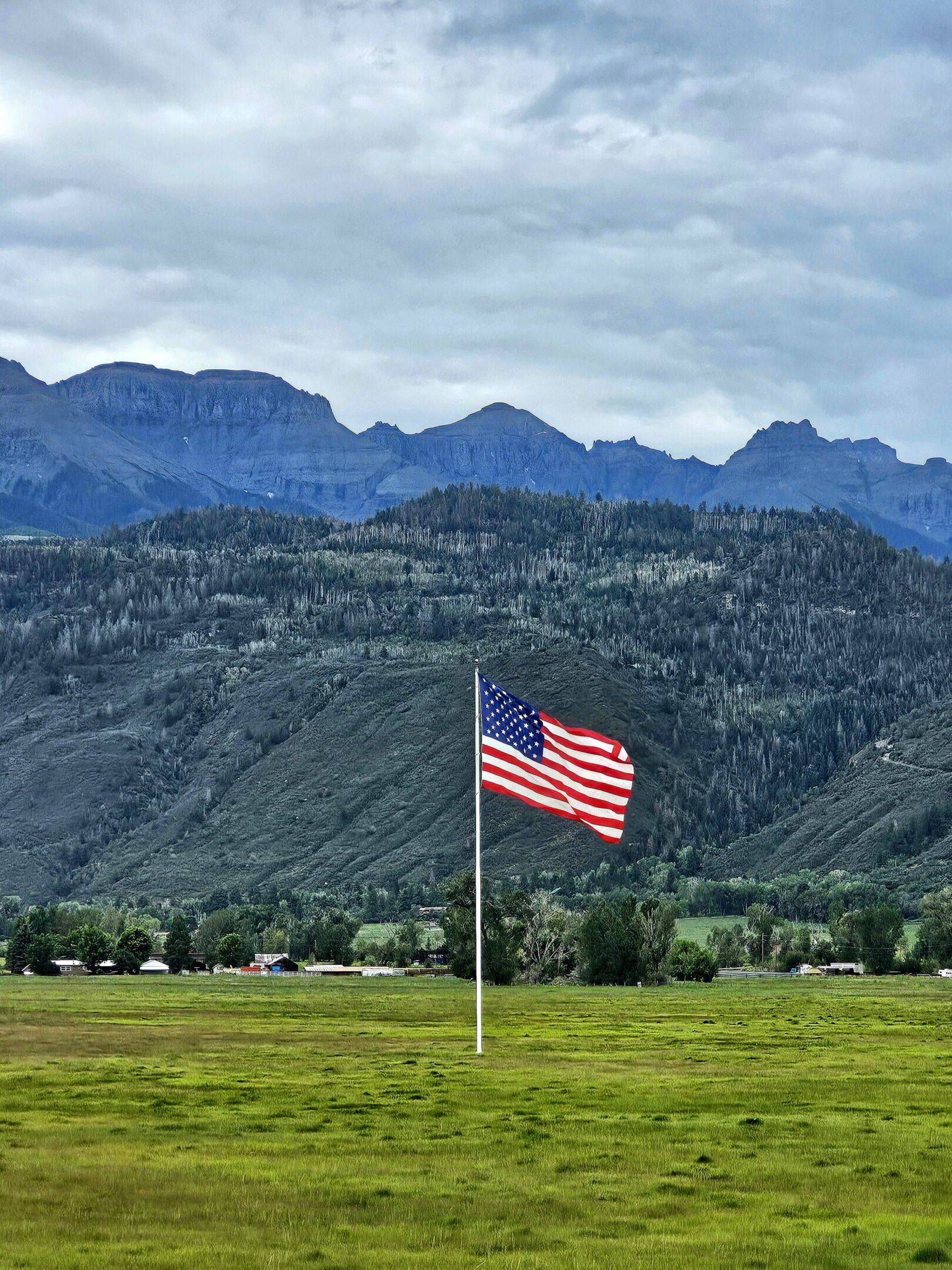 flag mountain photo